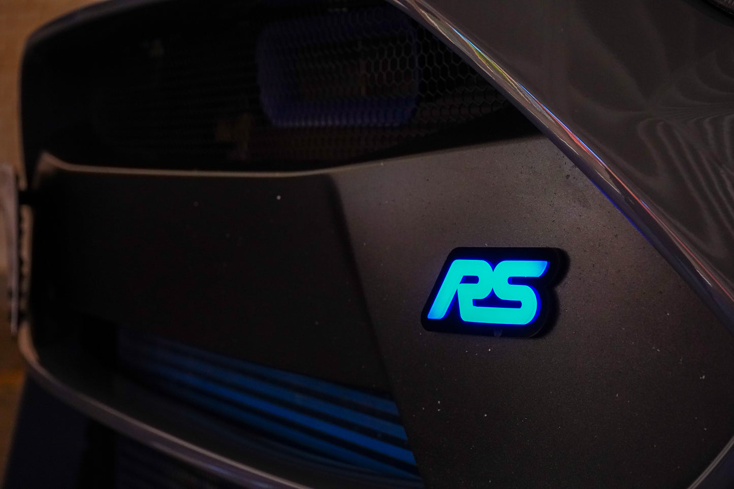 Lit Logos RS Grill Badge | 2015-2018 Focus RS